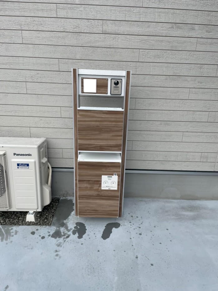 宅配ボックス付き機能門柱