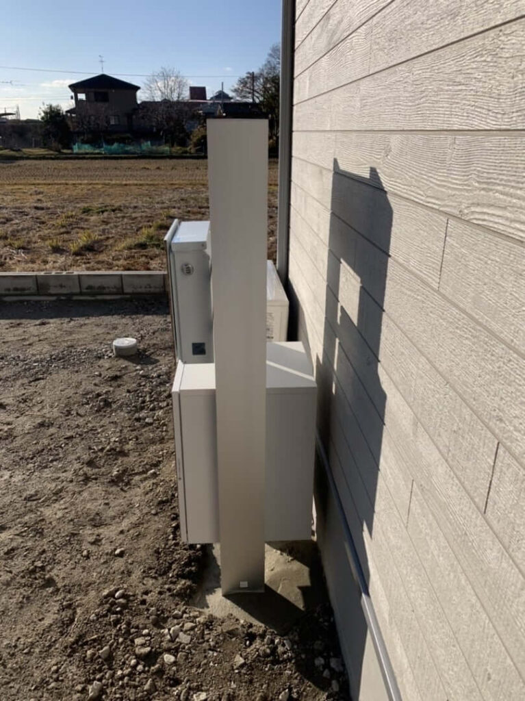 宅配ボックス付き機能門柱