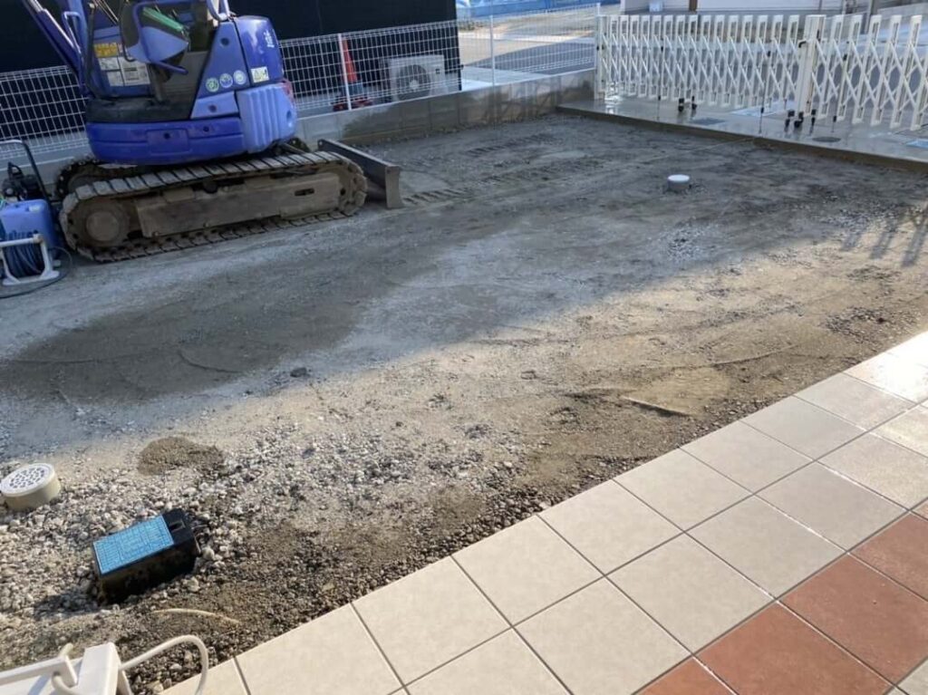 コンクリート打設予定地の整地