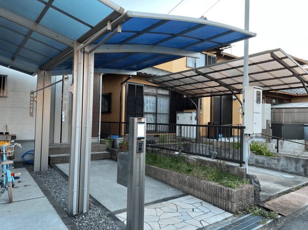 雨にの日に濡れないように設置したカーポート