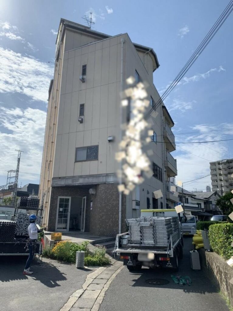 外壁塗装する施工前の写真