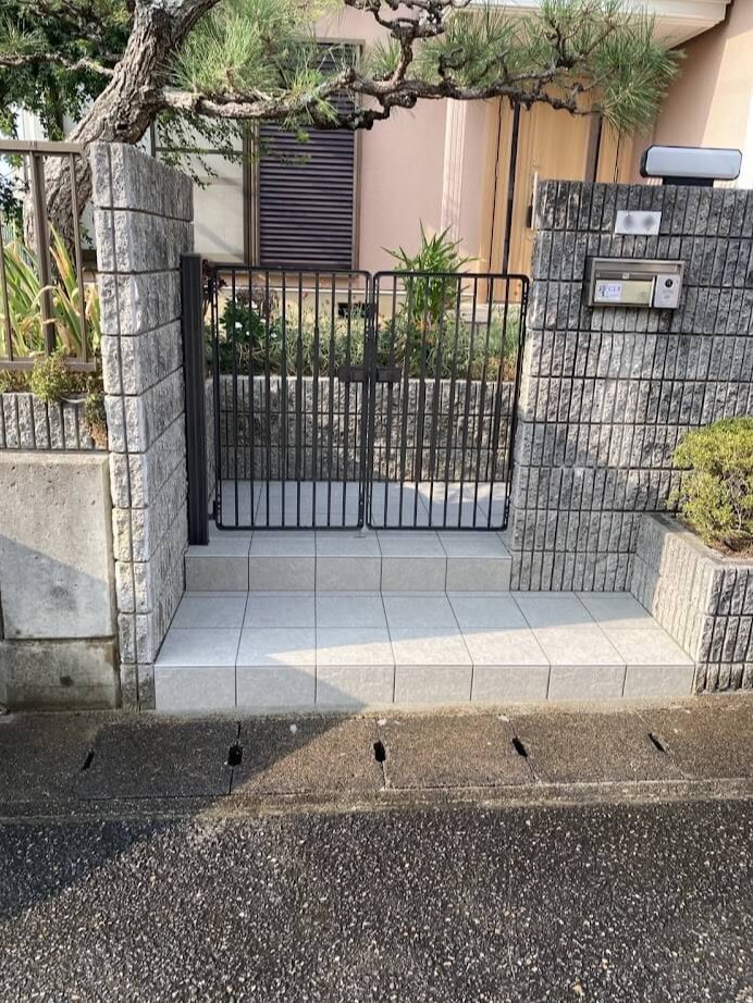 タイルの貼り替え完了