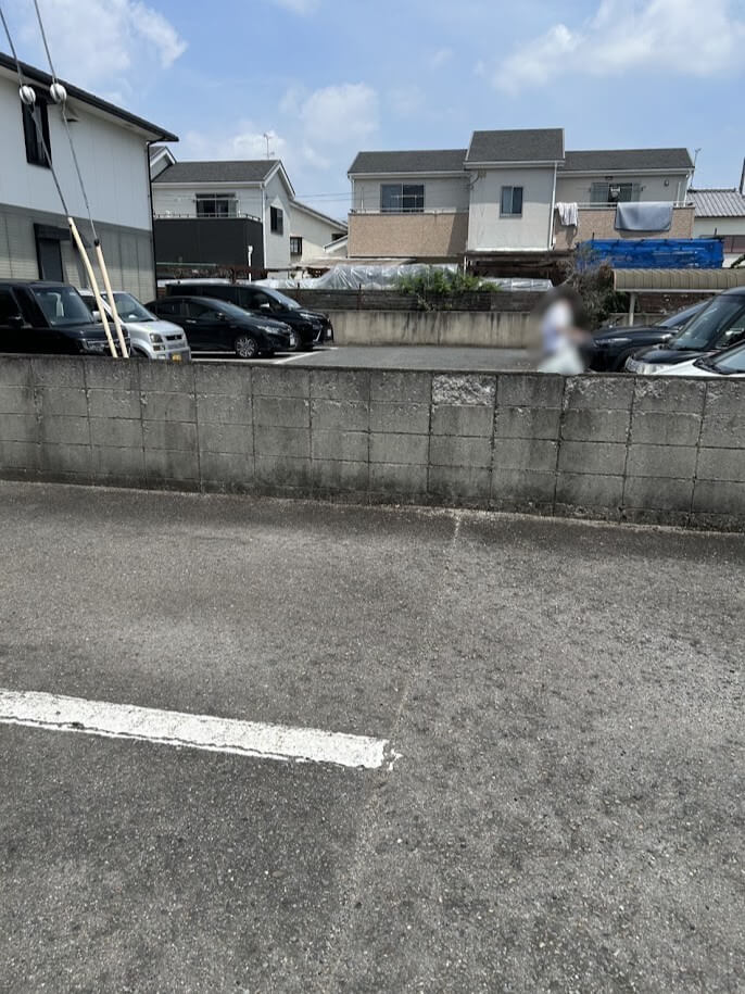 経年劣化により傷んだブロック塀